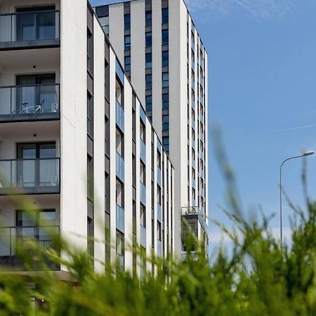 Apartment With Balcony & Parking Mogilska By Renters Prestige Krasków Exterior foto